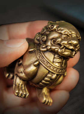 黄铜狮子摆件手把件装饰品