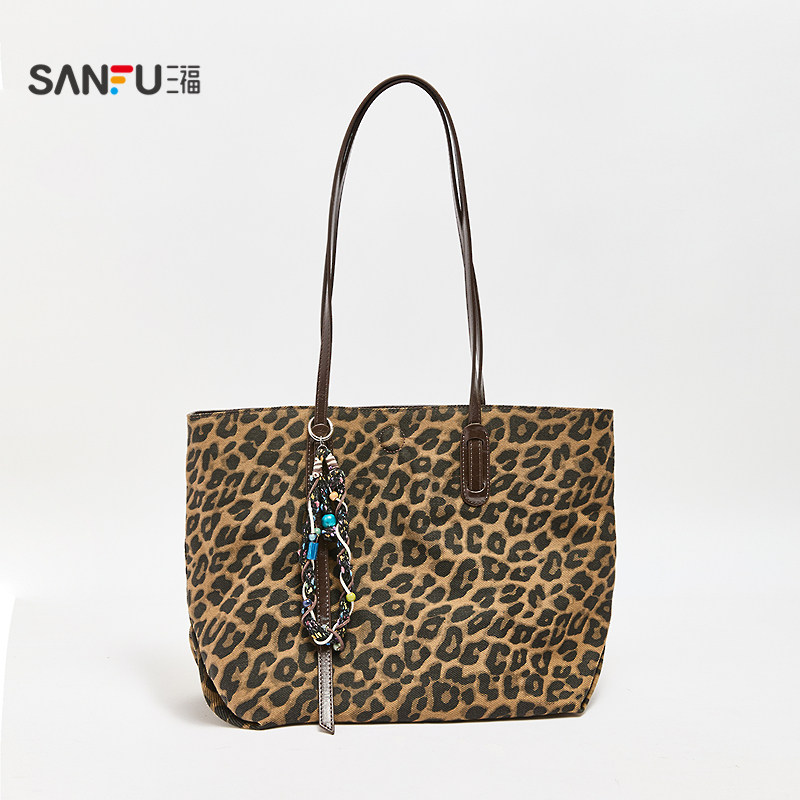 三福挎包冬季简约随性串珠配饰大容量托特包布软包女包510994,淘宝优惠券,粉丝福利购,淘宝优惠卷