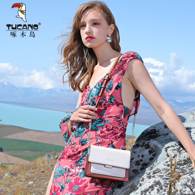 啄木鸟2020新款女洋气潮包斜挎包 啄木鸟女士包袋