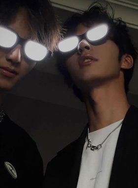 柯南同款LED科技发光搞怪眼镜酒吧蹦迪墨镜cos二次元生日礼物道具