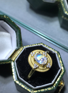 天然彩虹蓝月光戒指女925银镀黄金色镶嵌轻奢日韩时尚活口可调节