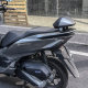 ດ້ານຫລັງຂອງ Wing Loong Honda PCX ຢືດຢຸ່ນ