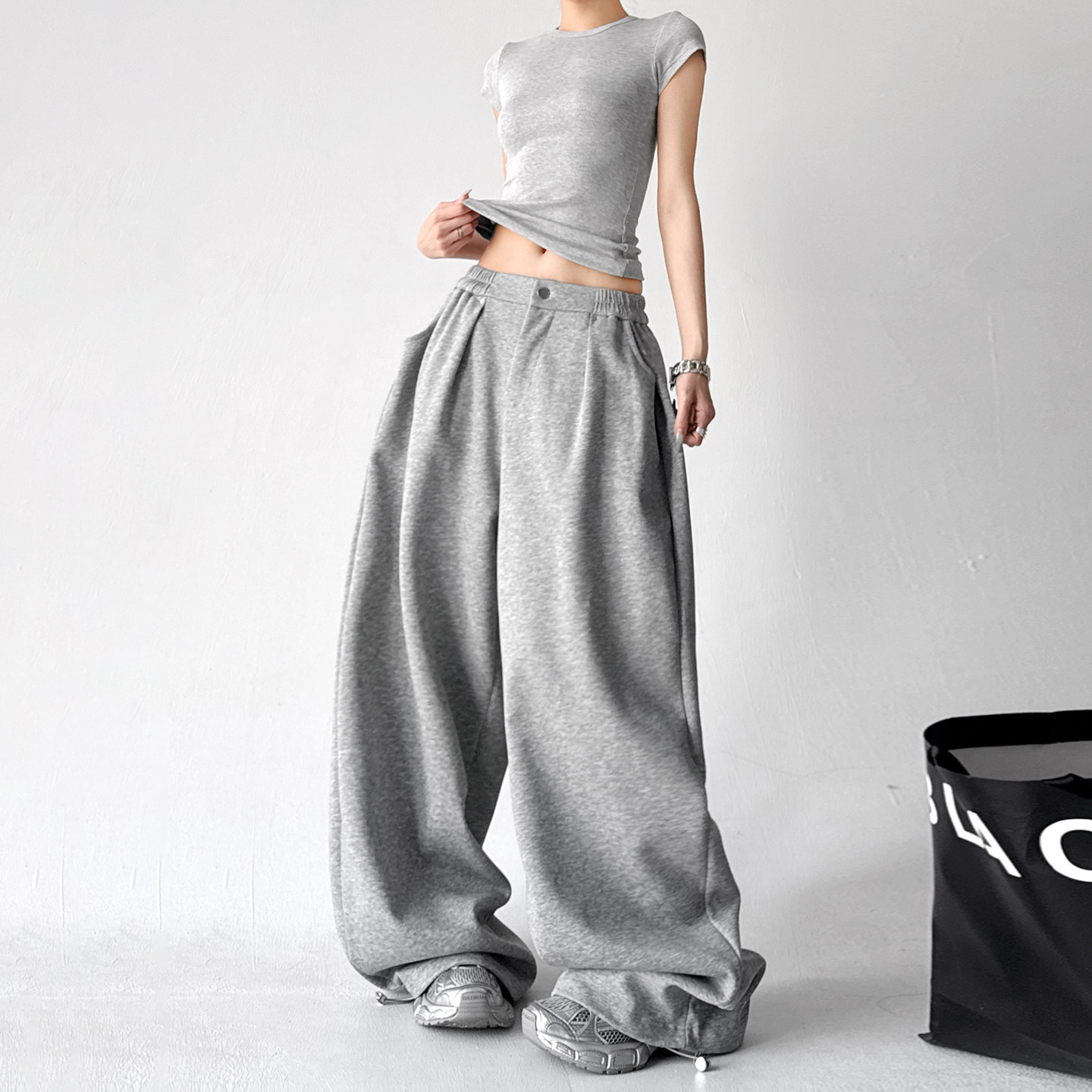 韩系穿搭休闲运动裤女2025春装新款高腰阔腿裤宽松显瘦灰色长裤子,淘宝优惠券,粉丝福利购,淘宝优惠卷