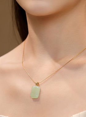 SGE和田玉无事牌项链女银饰锁骨链女士轻奢小众设计感送女生日礼