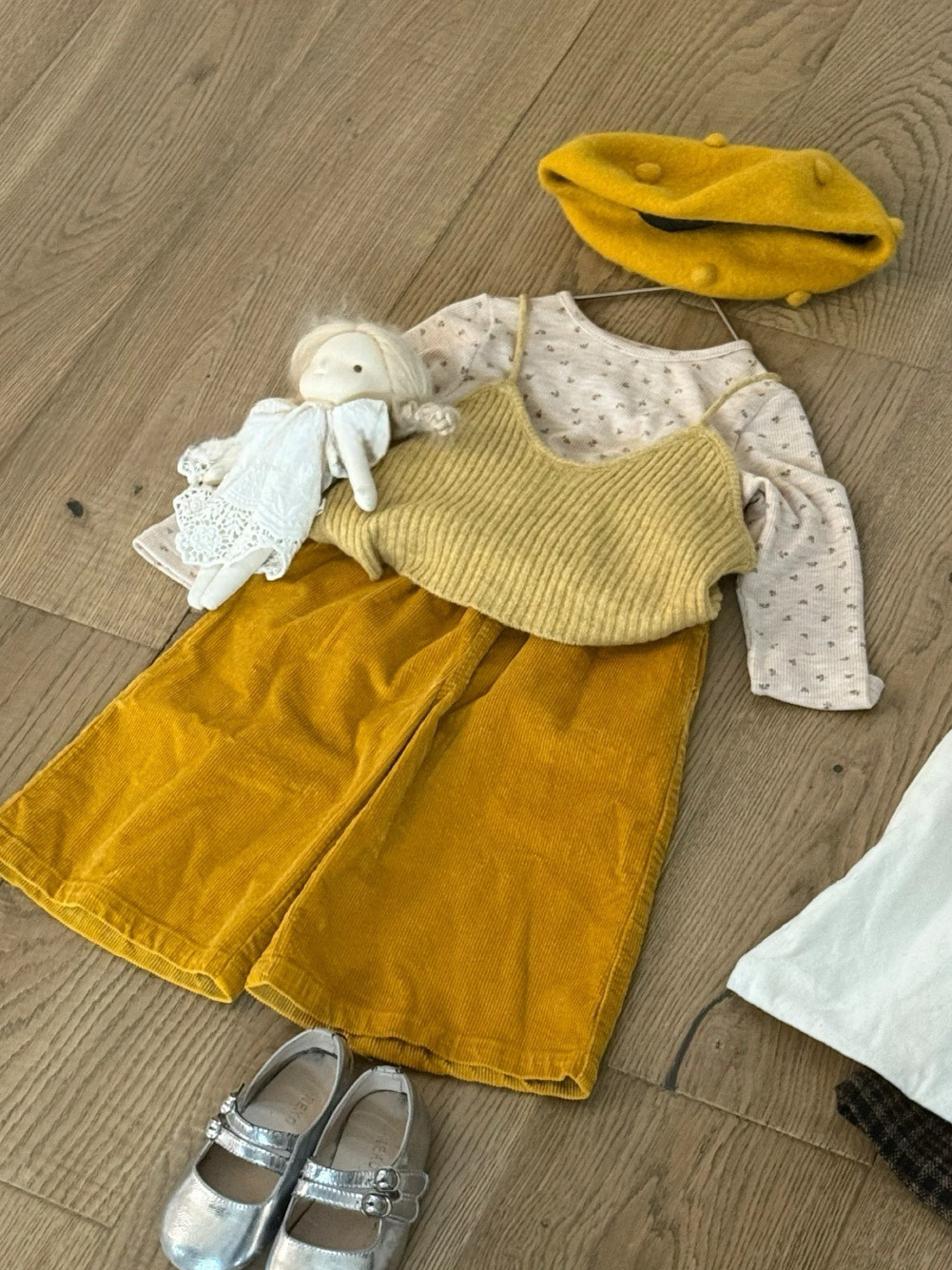 女童长袖t恤马甲两件套秋装2025女孩针织背心碎花打底衫+长裤叠穿,淘宝优惠券,粉丝福利购,淘宝优惠卷