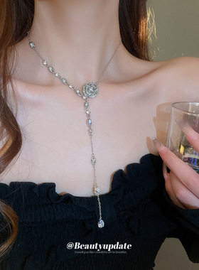 小香风满钻花朵水滴流苏项链ins