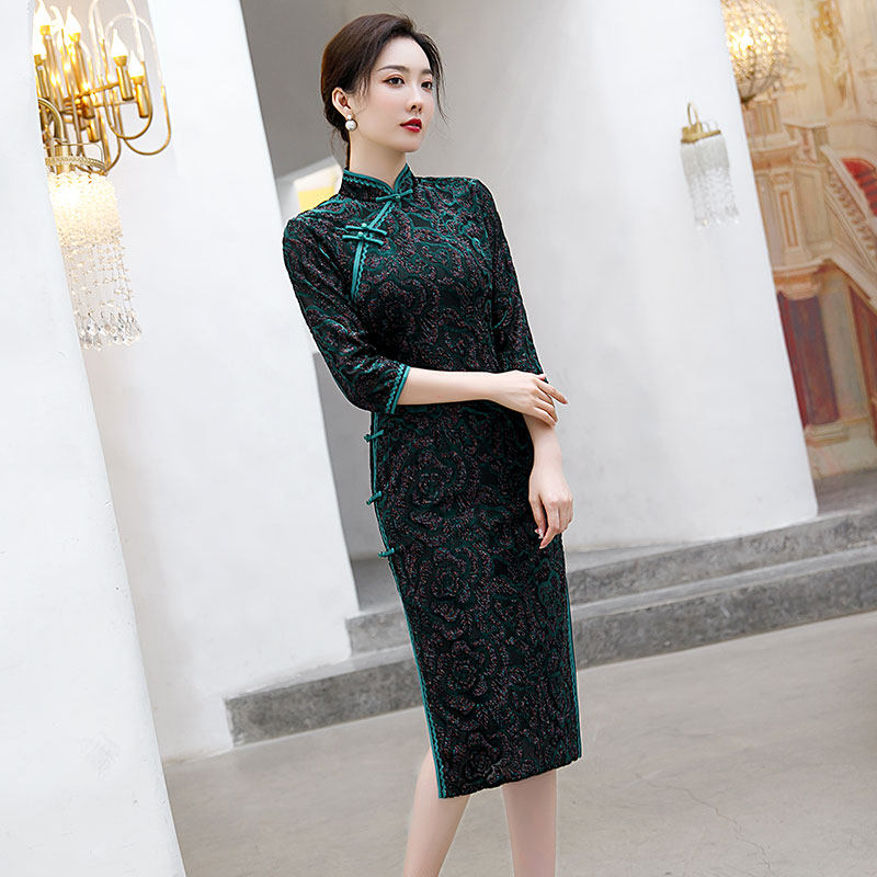 2021年新款秋冬款高端进口长袖旗袍 潮菊旗袍