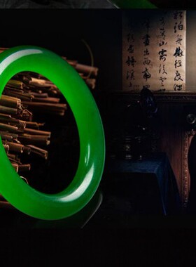 翡翠色玉石手镯冰种阳绿飘花帝王绿圆条女款玉石镯子简约款玉镯女