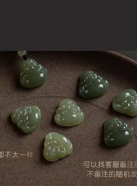 和田色玉弥勒佛吊坠大肚佛项链玉石笑佛玉佩男女款佛公百搭