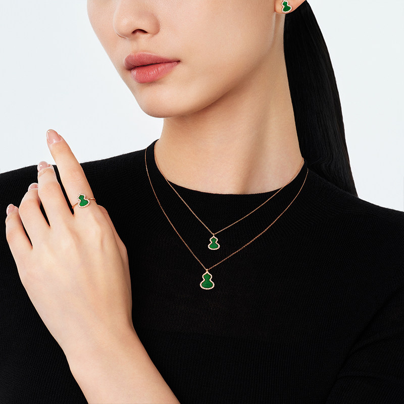 Qeelin 18K rose gold jadeite ring