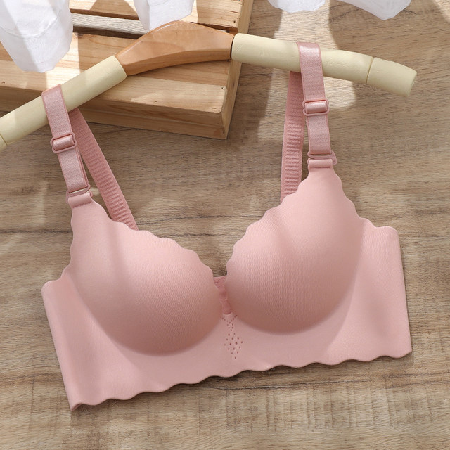 Red gathered and traceless bra without steel ring Red gathered and traceless bra without steel ring