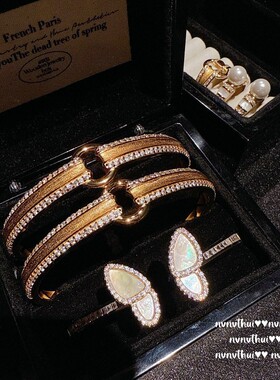 意大利复古拉丝贝母蝴蝶锆石手镯