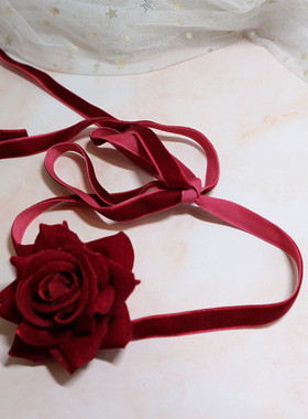 原创 中国红新年新款美背花朵丝绒毛衣链针织项链时尚性感颈链