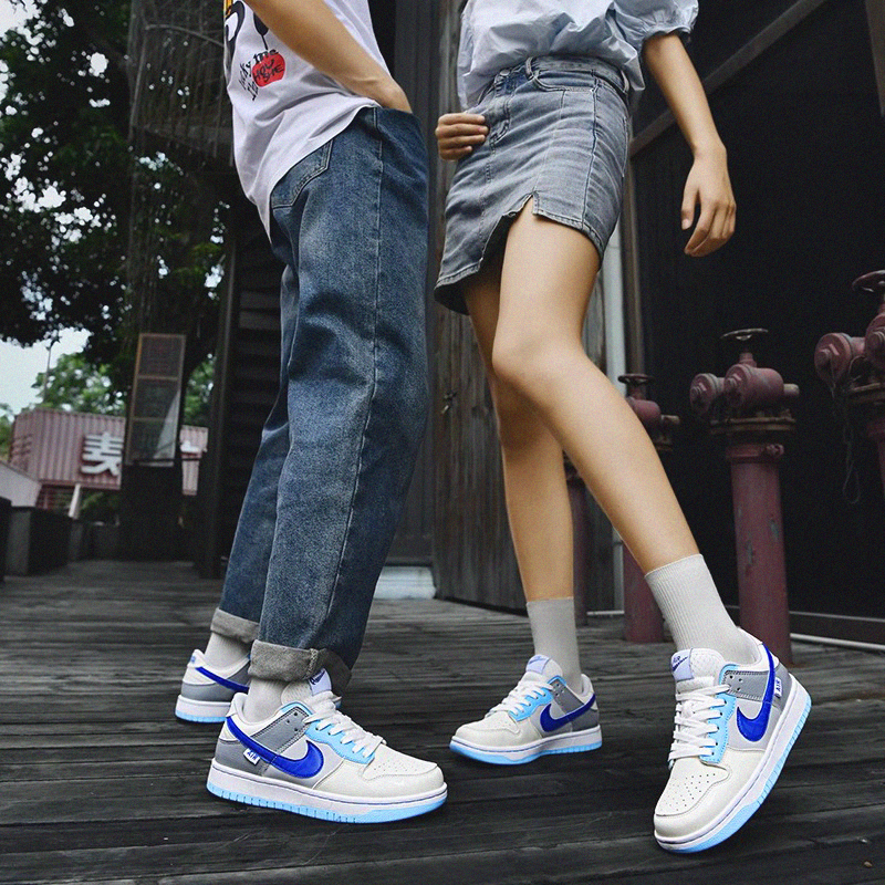 官网aj男鞋黑白熊猫低帮情侣学生泡泡糖木乃伊藏马空军一号板鞋女 - 图2