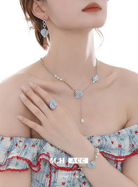 蓝色金属爱心项链女款时尚甜酷风小众设计个性锁骨链原创新款颈链