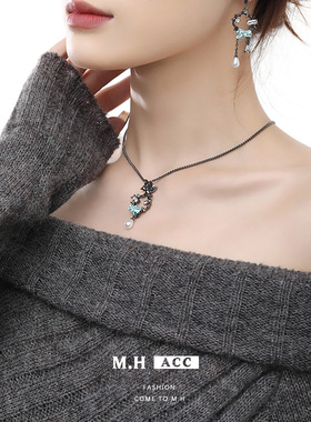 冰冷感蓝色花朵项链清新小鸟轻奢ins锁骨链女2024秋冬时尚风吊坠