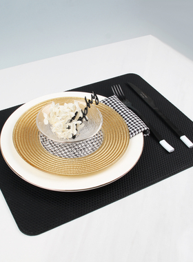 现代简约样板间餐桌餐盘餐垫软装饰品摆件餐厅桌面餐具套装摆件