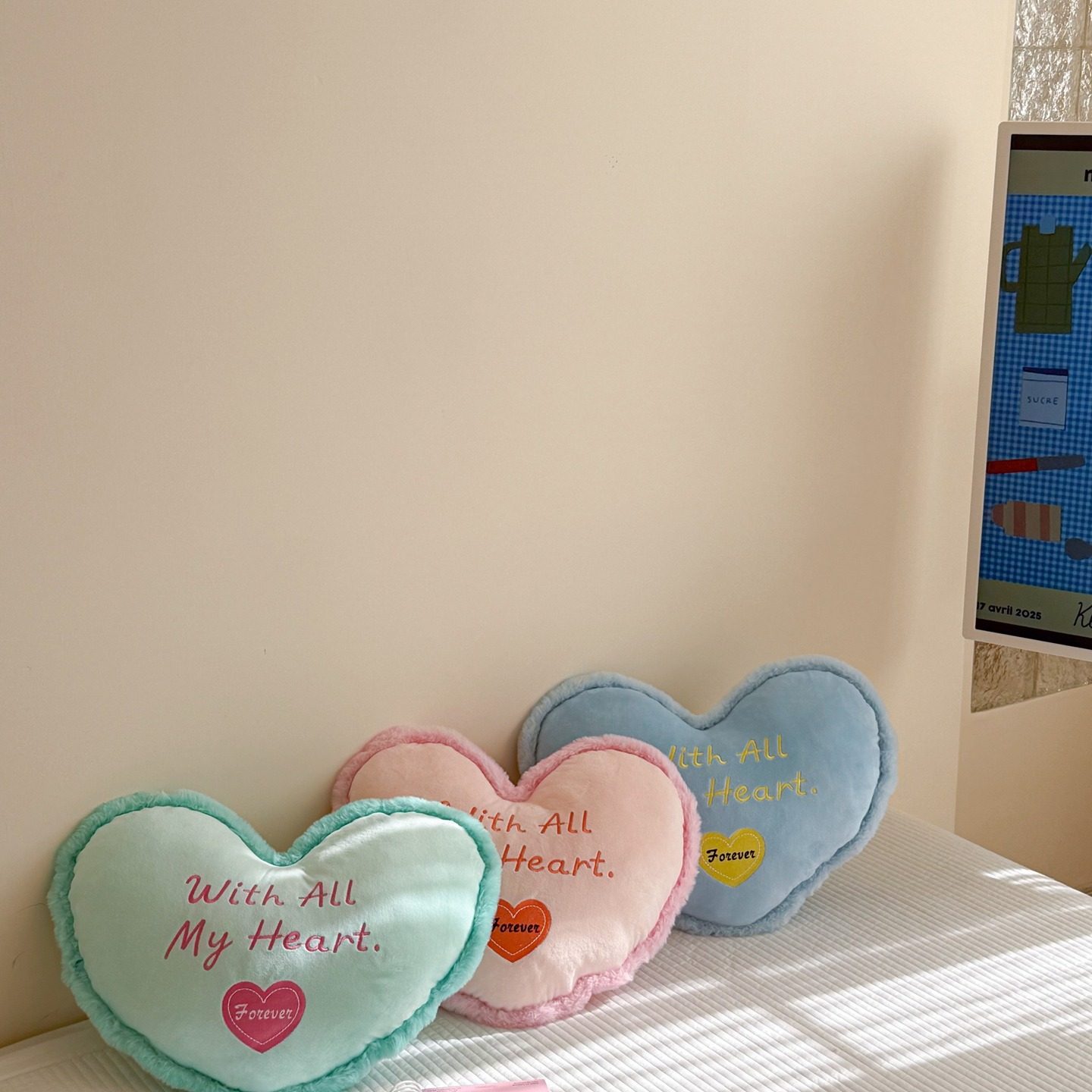 ins少女心马卡龙色水晶绒爱心抱枕女生情人节礼物沙发装饰靠垫枕,淘宝优惠券,粉丝福利购,淘宝优惠卷