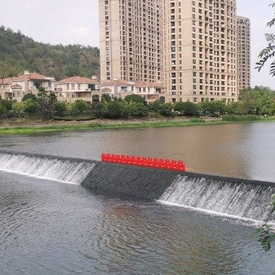 红色提手款组合式L型ABS材质挡水板L型伸缩抗洪闸门吸水膨胀沙袋,淘宝优惠券,粉丝福利购,淘宝优惠卷