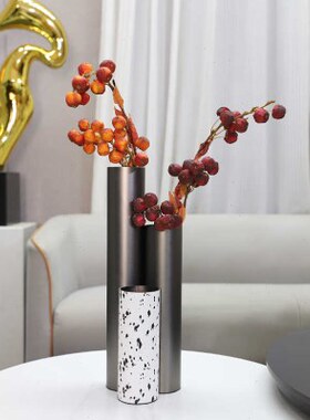 北欧金属皮革花器摆件家居桌面插花艺装饰品轻奢酒店样板间干花瓶