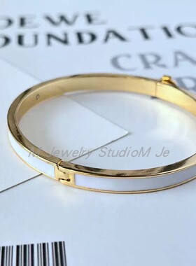 欧美珐琅滴釉桃心黑桃造型手镯女时尚小众独特手环卡扣重工高品质