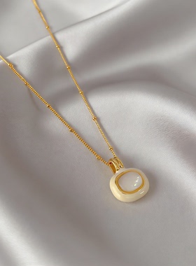 轻奢白蝶贝母孔雀石滴油项链戒指