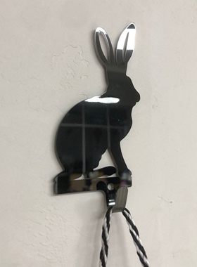 跨境新品复活节金属兔子挂钩不锈钢衣架铁艺墙壁挂装饰金属工艺品