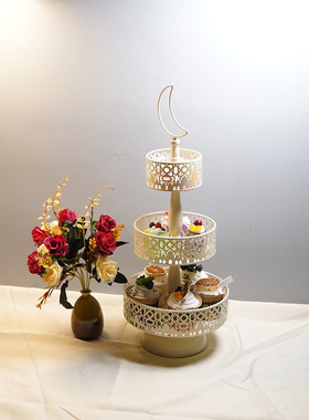 新款欧式甜品台两层铁艺蛋糕架城堡托盘器皿婚礼节日装饰糖果架