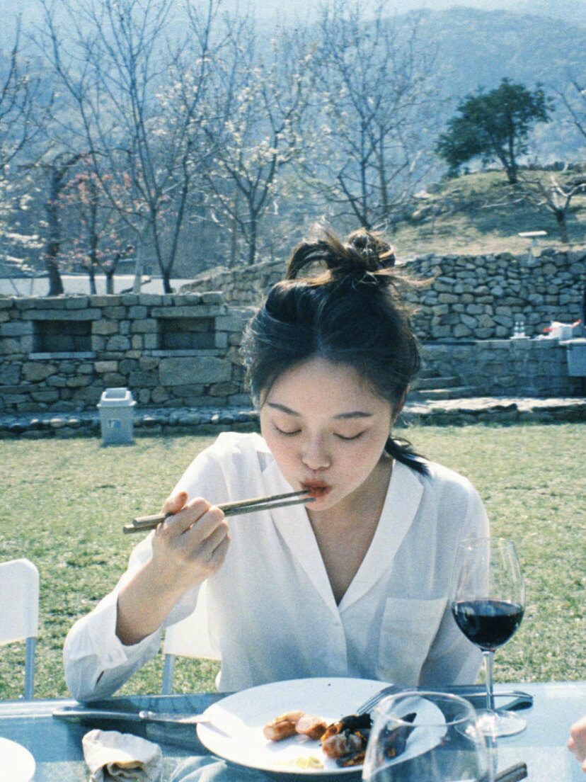 晚晚同款重磅100真丝V领白衬衫法式长袖包扣翻领休闲上衣2023女_虎窝淘