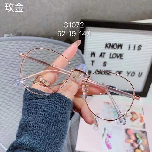 Новая маленькая красная книга из той же модельные очки рамки женская ретро -ретро -рама сетевая сеть красного стиля может быть оснащена с помощью анти -блюдного света.