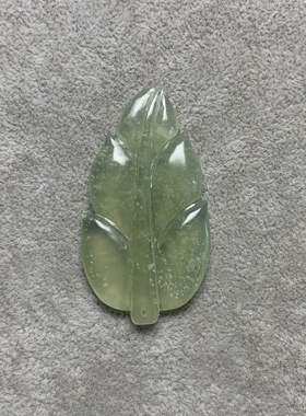 岫玉叶子吊坠双面玉石王花玉叶子