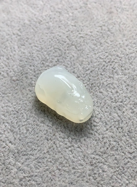 新款天然玉石貔貅吊坠岫玉高冰貔貅锁骨链玉坠玉手串diy配饰