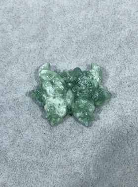 新天然岫玉蝴蝶吊坠雕刻款岫玉花蝴蝶手牌天然玉石中式项链吊坠