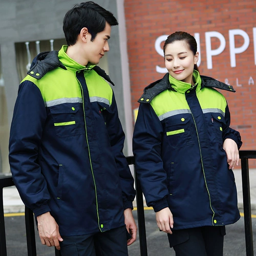 Демисезонный пуховик для работы