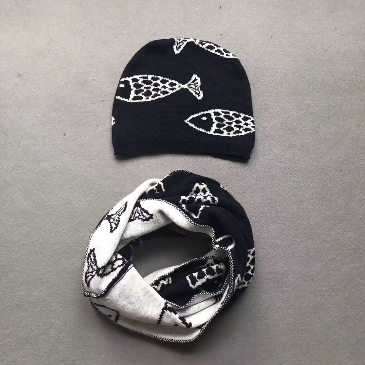 男童女童鱼儿帽子围巾套装小鱼针织帽2-7岁粉色藏青色亏本清仓,淘宝优惠券,粉丝福利购,淘宝优惠卷