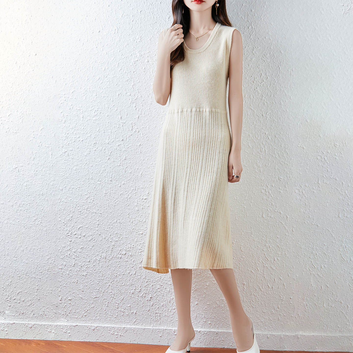 香港潮牌百搭修身纯羊毛无袖针织背心连衣裙女秋冬款气质显瘦内搭,淘宝优惠券,粉丝福利购,淘宝优惠卷