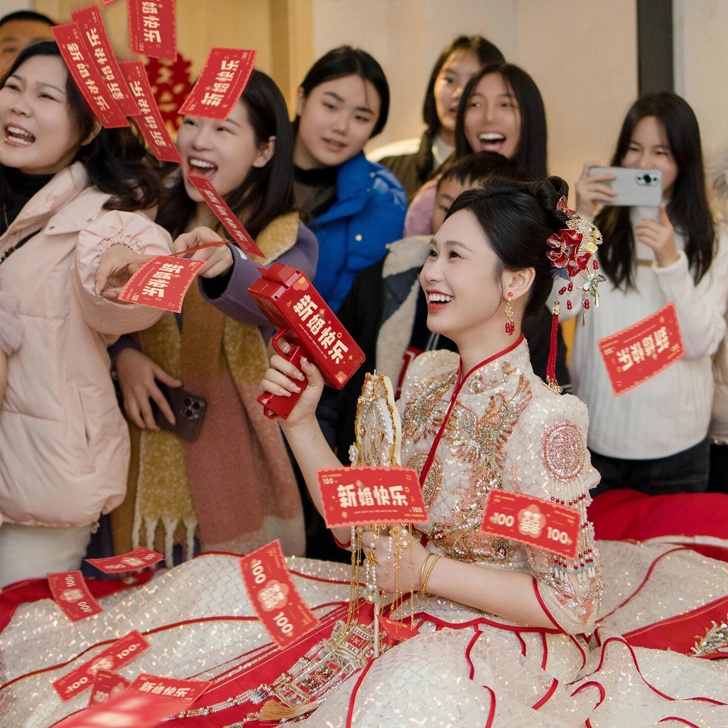 接亲游戏结婚道具婚礼喷钱枪筷子夹钞票创意新郎伴娘堵门拍照晨袍,淘宝优惠券,粉丝福利购,淘宝优惠卷