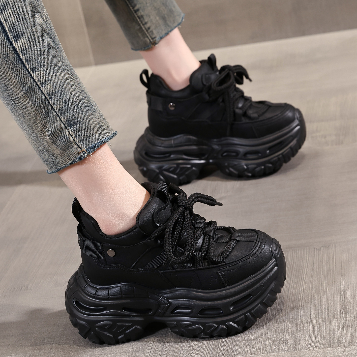 香港时尚新款松糕老爹鞋女款不累脚2025秋季女士厚底内增高休闲鞋,淘宝优惠券,粉丝福利购,淘宝优惠卷