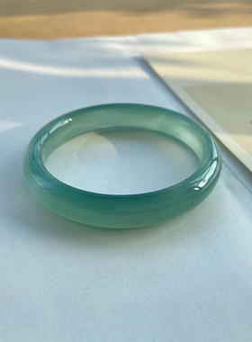 女士油青色玉髓手镯高冰透款