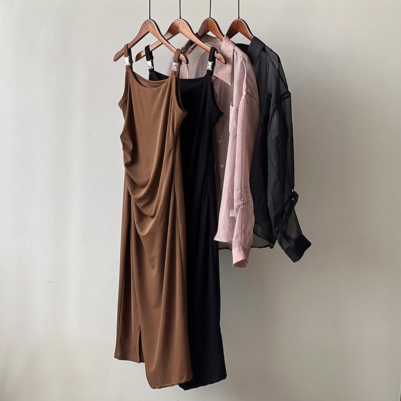 开叉吊带连衣裙两件套 2025夏新款宽松防晒衬衫套装80809强明女装,淘宝优惠券,粉丝福利购,淘宝优惠卷