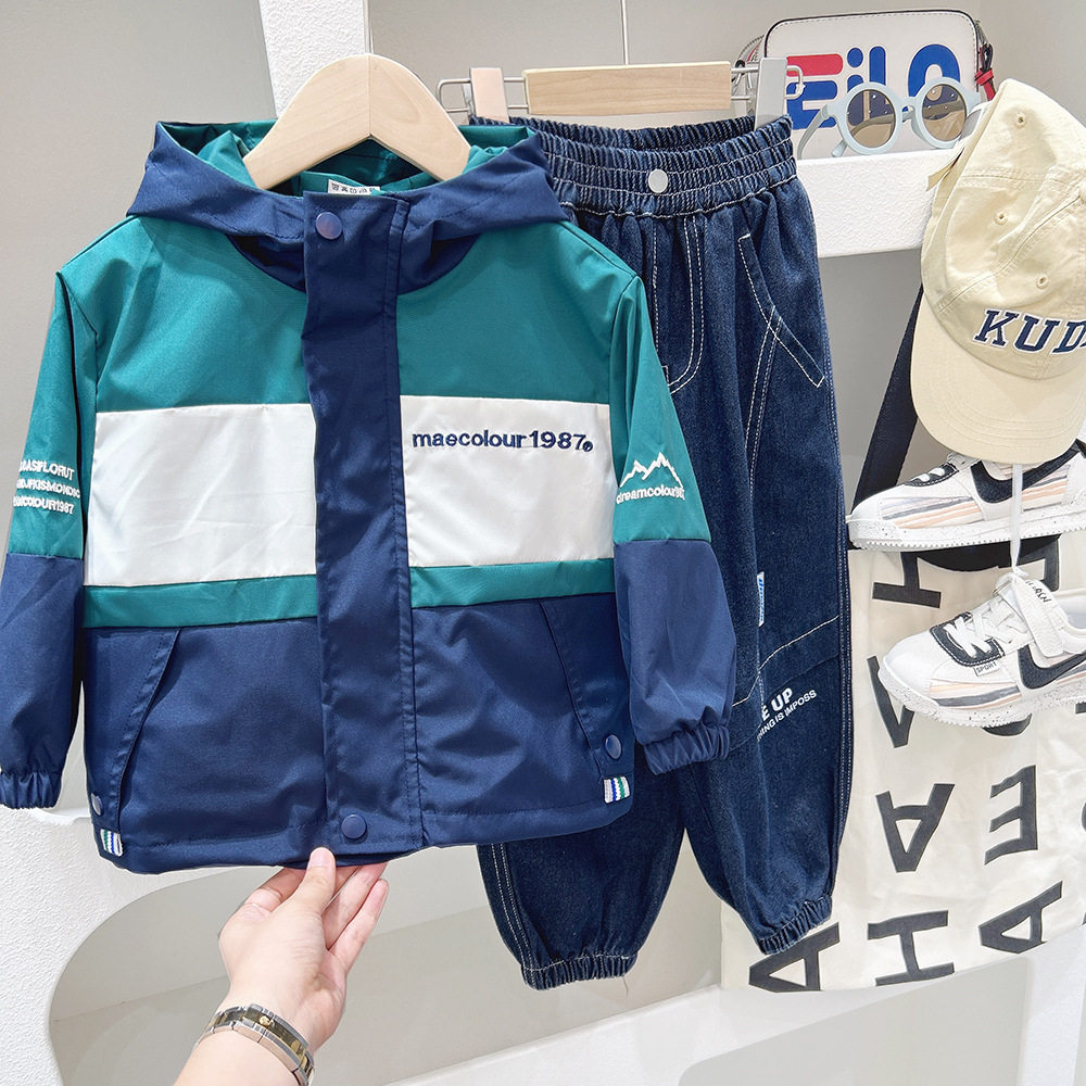 男儿童外套2024春秋中大童洋气工装连帽冲锋衣儿童装拼色上衣夹克,淘宝优惠券,粉丝福利购,淘宝优惠卷