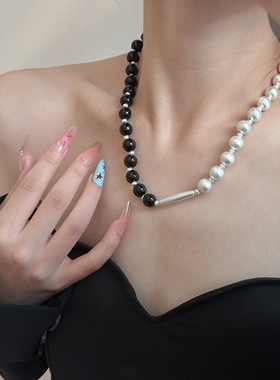 精致设计感拉丝黑白串珠项链OT扣