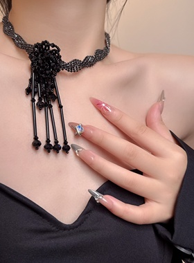 甜酷黑水晶串珠流苏花朵时尚项链