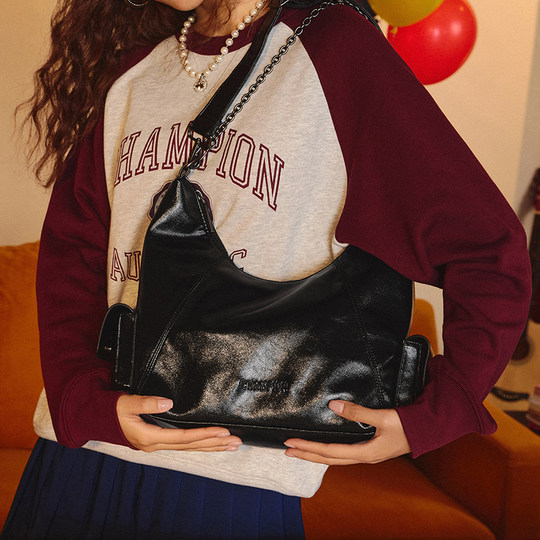 Champion冠军单肩包女2025秋冬新款机车包男情侣休闲链条斜挎包