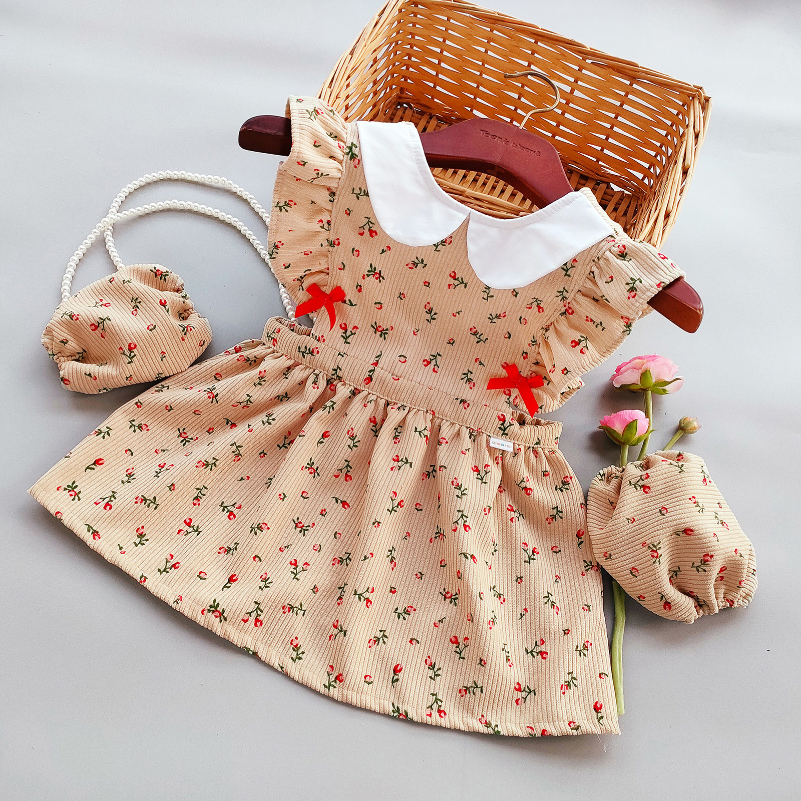 冬婴儿罩衣吃饭围兜灯芯绒宝宝防水防脏无袖围裙吃饭衣反穿衣,淘宝优惠券,粉丝福利购,淘宝优惠卷