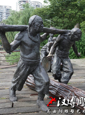 玻璃钢城市广场人物雕塑