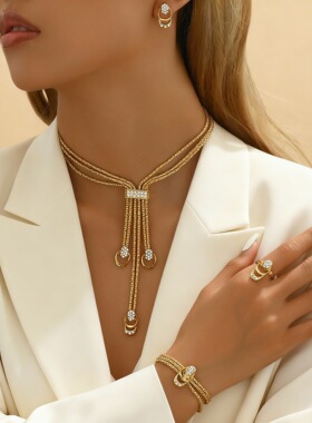European American necklace and earrings set - niche jewelry