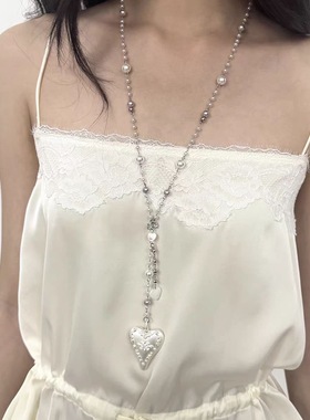 银色爱心浮雕奶油蛋糕甜美小众锆石珍珠复古辣妹长项链配饰