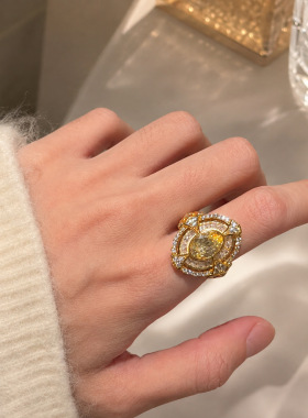 中古守护骑士戒指Artdeco风格环绕轨道爆闪鸽子蛋椭圆形金色戒指