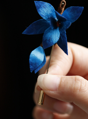 蓝色手工绒花玉兰花花朵胸针胸花